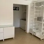 By The Sea Apartman *