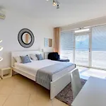 Διαμέρισμα By The Sea