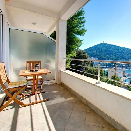 By The Sea Appartement *