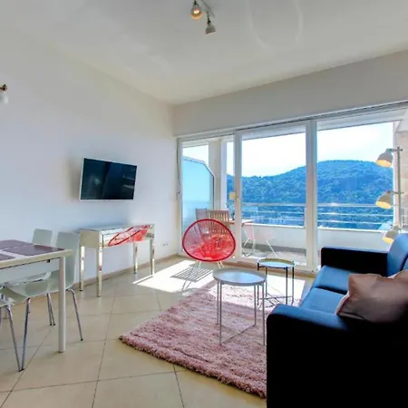 By The Sea Apartamento *